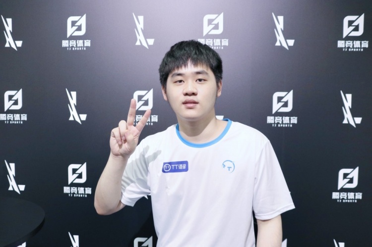 大学生排球 大学生排球