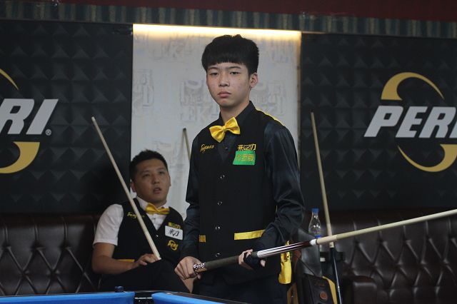 举一动总是 举一动总是