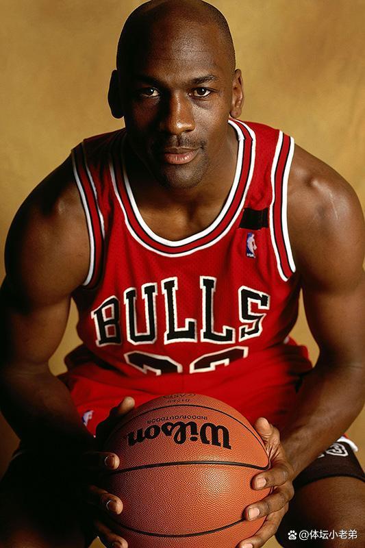 第一时间披 第一时间披